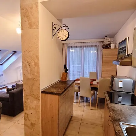 15 Apartment *